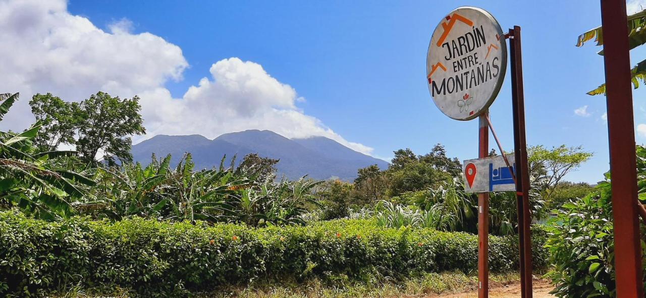 Jardin Entre Montanas Bed & Breakfast Bijagua Dış mekan fotoğraf