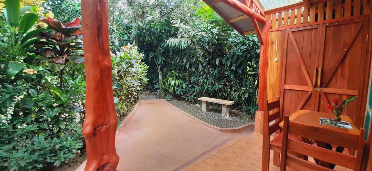 Jardin Entre Montanas Bed & Breakfast Bijagua Dış mekan fotoğraf