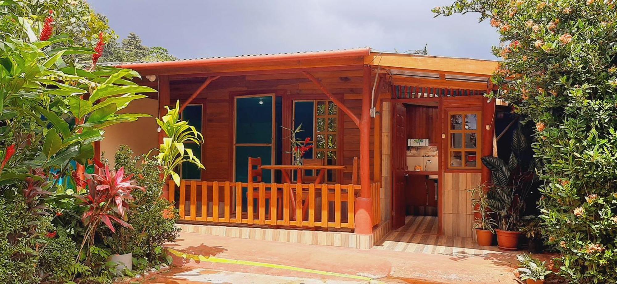 Jardin Entre Montanas Bed & Breakfast Bijagua Dış mekan fotoğraf